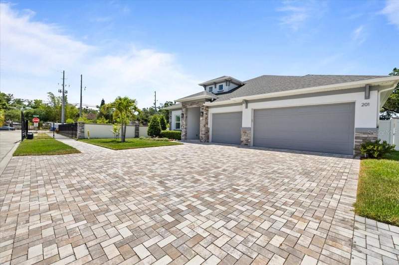 5 bedroom Single Family Residence at 201 Larocca Court, Larocca Estates, Palm Harbor — photo 3