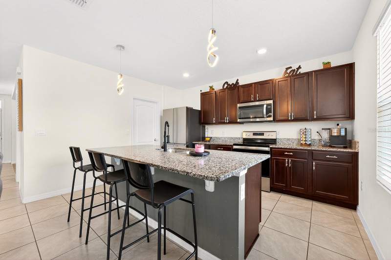 4 bedroom Single Family Residence at 3353 Eastgrove Terrace, Eastgrove, Sanford — photo 3