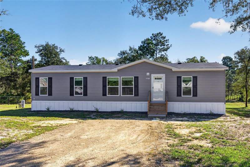 2231 SE 132ND COURT home for sale in Williston Highlands