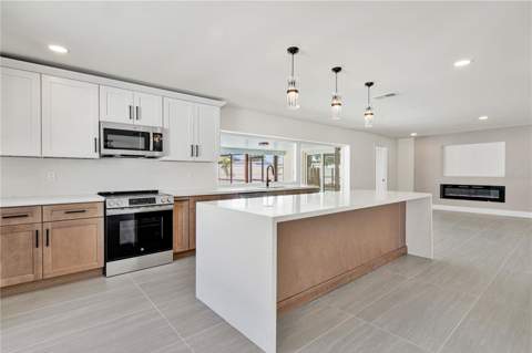 915 60th Street, Bradenton FL - photo 14 of 46