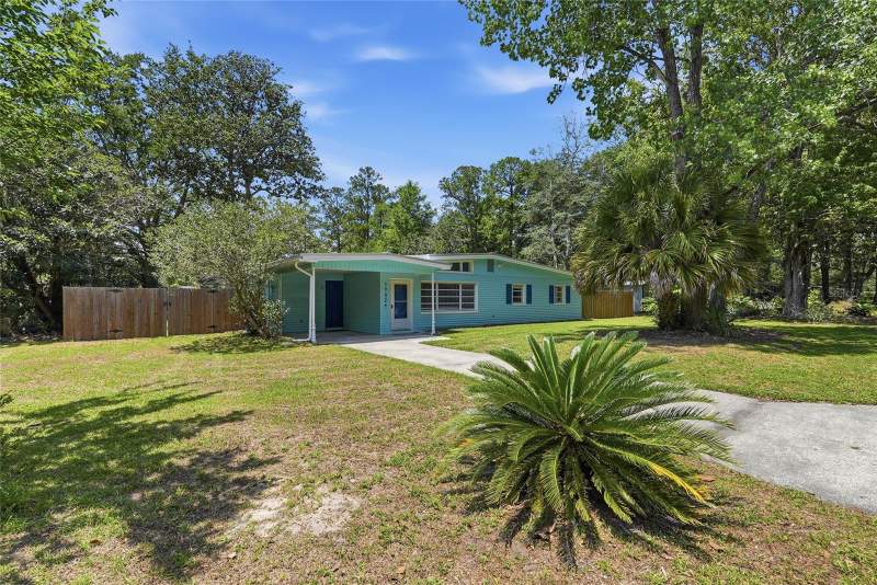 3 bedroom Single Family Residence at 1702 NW 38th Drive, Sunnybrook Estates, Gainesville — photo 3