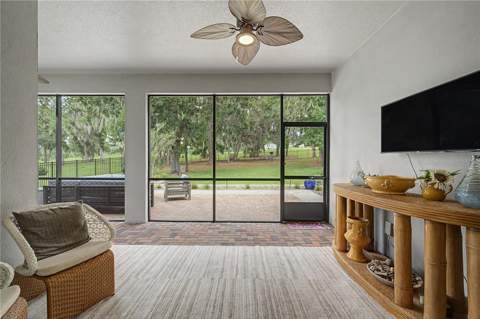 4926 Southern Valley Loop, Brooksville FL - photo 15 of 82