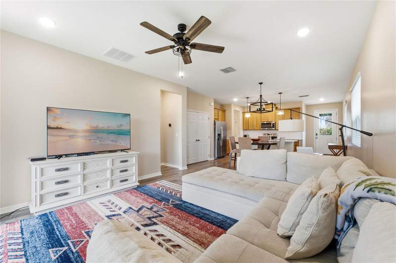 3 bedroom Townhouse at 2673 Spider Lily Court, Waterbrooke Ph 4, Clermont — photo 5
