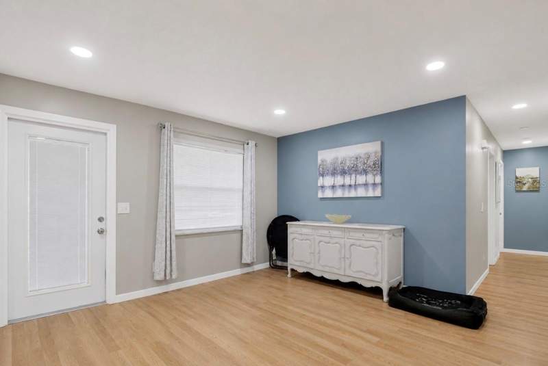 4 bedroom Single Family Residence at 2016 VALENCIA CIRCLE, ORANGE TERRACE, KISSIMMEE — photo 5