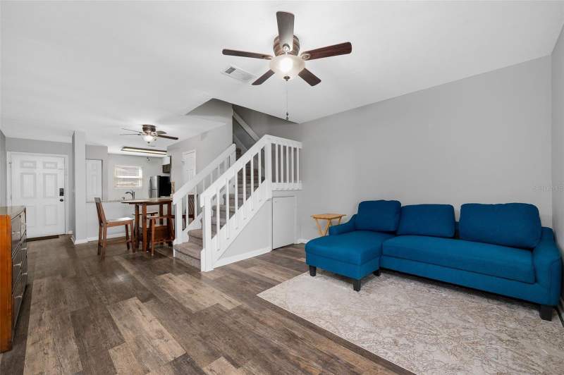 2 bedroom Townhouse at 2132 SW 39th Drive, Replat Pt Mill Run, Gainesville — photo 3