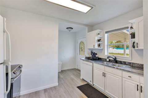 704 S Clyde Avenue, Kissimmee FL - photo 7 of 28