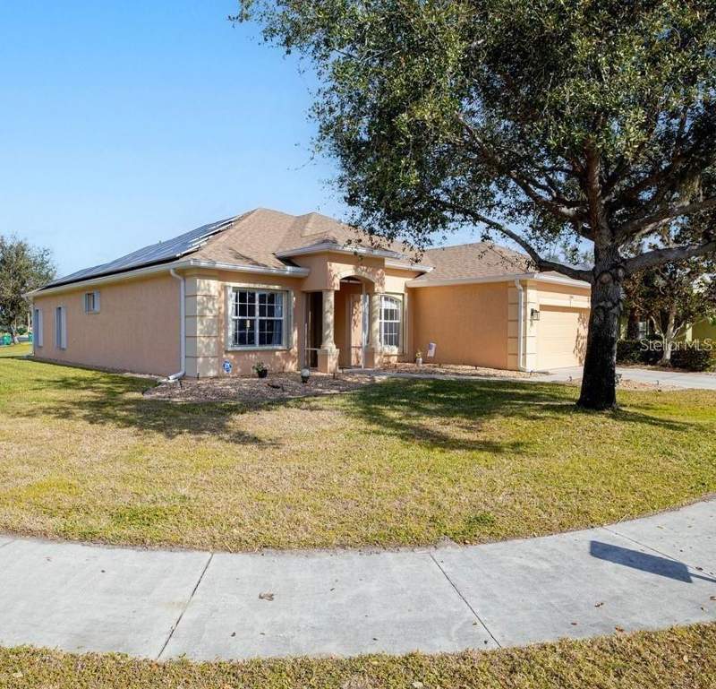 2860 SUNCOAST LAKES BOULEVARD home for sale in Suncoast Lakes