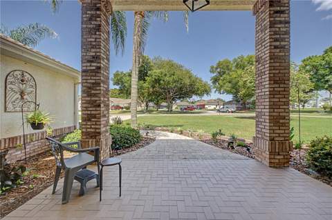 6207 Huntington Drive, Zephyrhills FL - photo 12 of 50