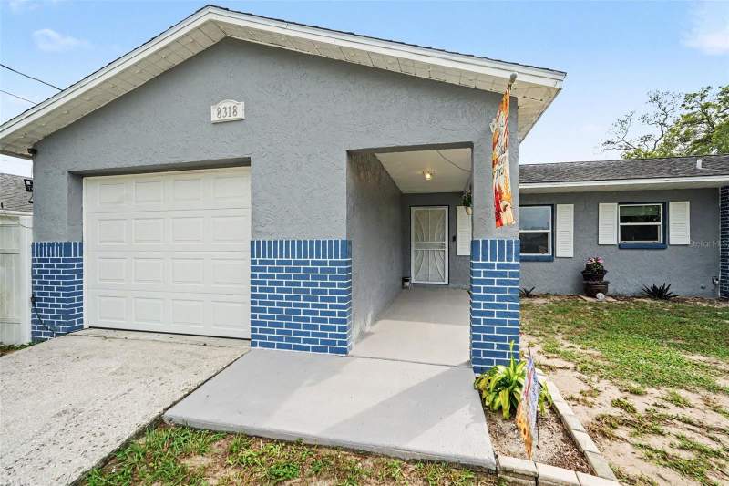 2 bedroom Single Family Residence at 8318 Goodrich Street, Spring Hill, Spring Hill — photo 4