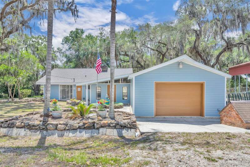 4 bedroom Single Family Residence at 13450 SE 105th Terrace, Lake Haven, Ocklawaha — photo 2