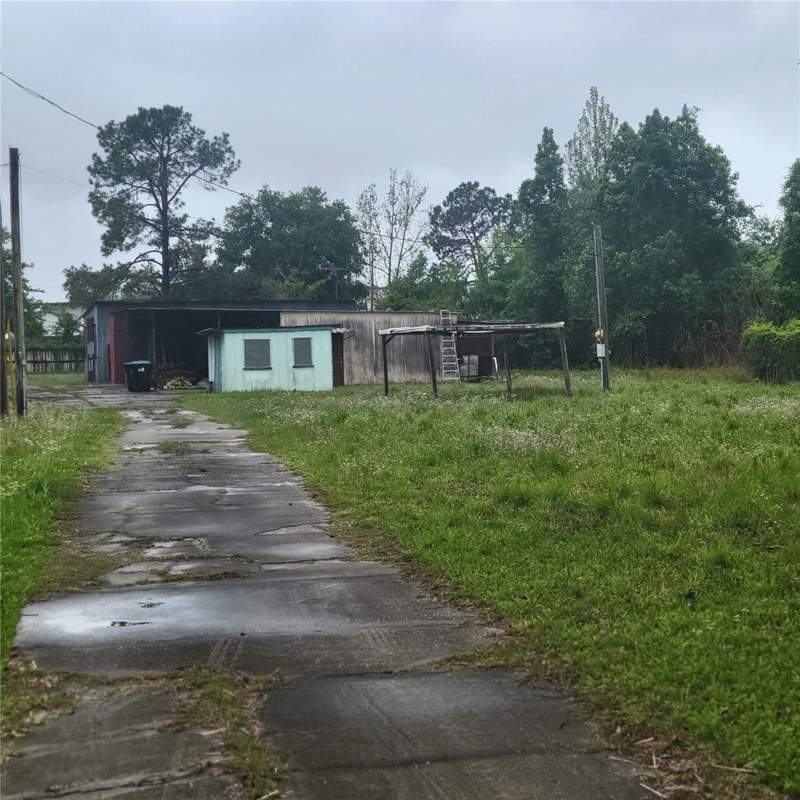 2122 APOPKA BOULEVARD home for sale in Overstreet