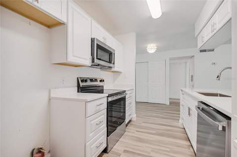 5530 Chrishire Way #D109, Orlando FL - photo 15 of 41