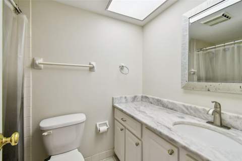 5095 Bay Street #103, St Petersburg FL - photo 19 of 27