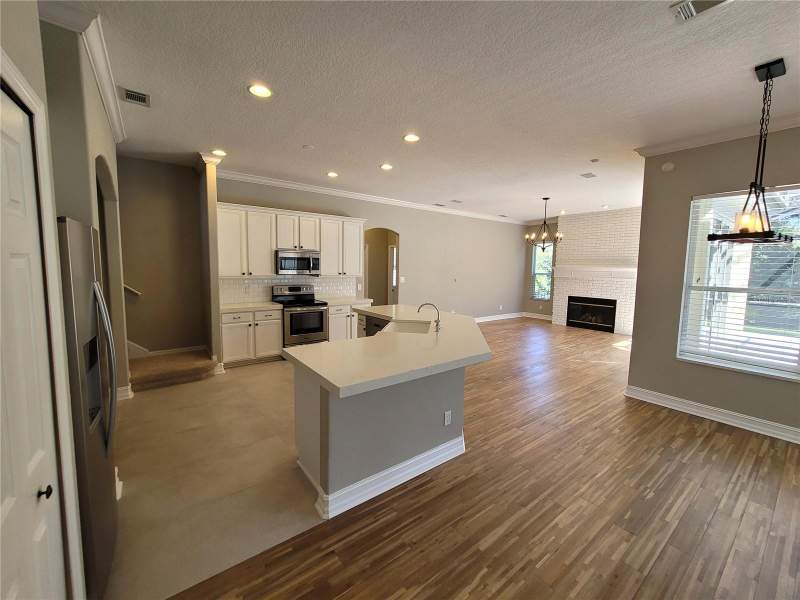 4 bedroom Single Family Residence at 8335 Lake Crowell Circle, Sand Lake Point Unit 5, Orlando — photo 3