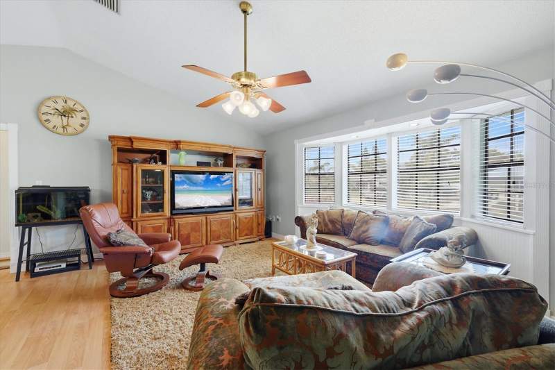 3 bedroom Single Family Residence at 1137 Ponderosa Road, South Venice, Venice — photo 5