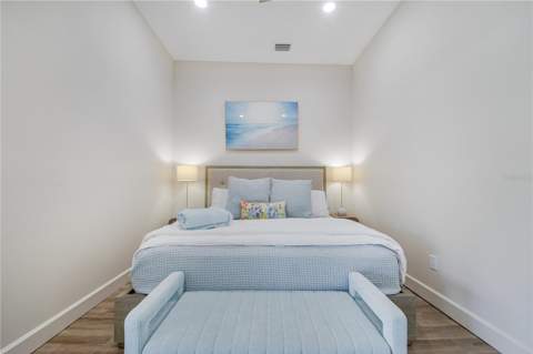 1825 Venetian Point Drive, Clearwater FL - photo 24 of 81
