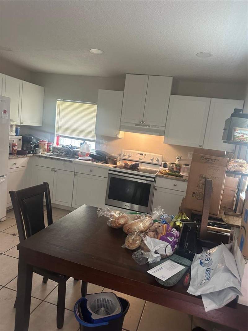 4 bedroom Single Family Residence at 1626 S WASHINGTON AVENUE, CAROLINE A ABBOTTS SUB, APOPKA — photo 5