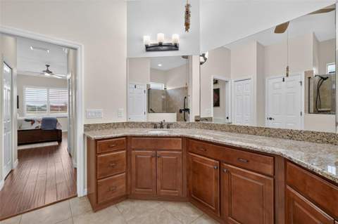 8716 Bridgeport Bay Circle, Mount Dora FL - photo 21 of 44
