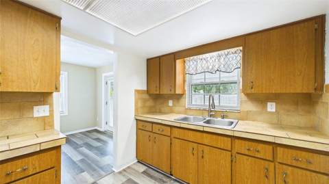 5029 Emerson Avenue, St Petersburg FL - photo 15 of 40