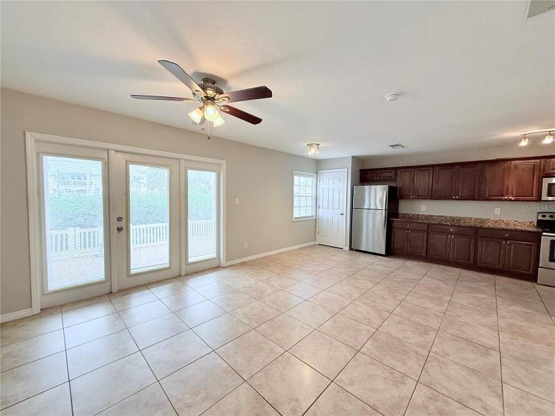 1 bedroom Condominium at 4728 Beach Drive #B, Waterside At Coquina Key South, St Petersburg — photo 4