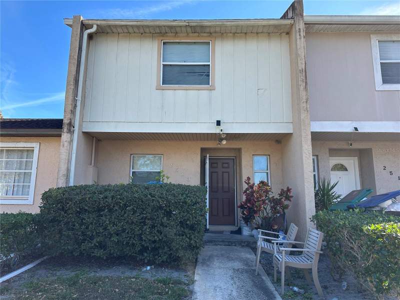 2513 RIO PINAR LAKES BOULEVARD home for sale in Rio Pinar Lakes