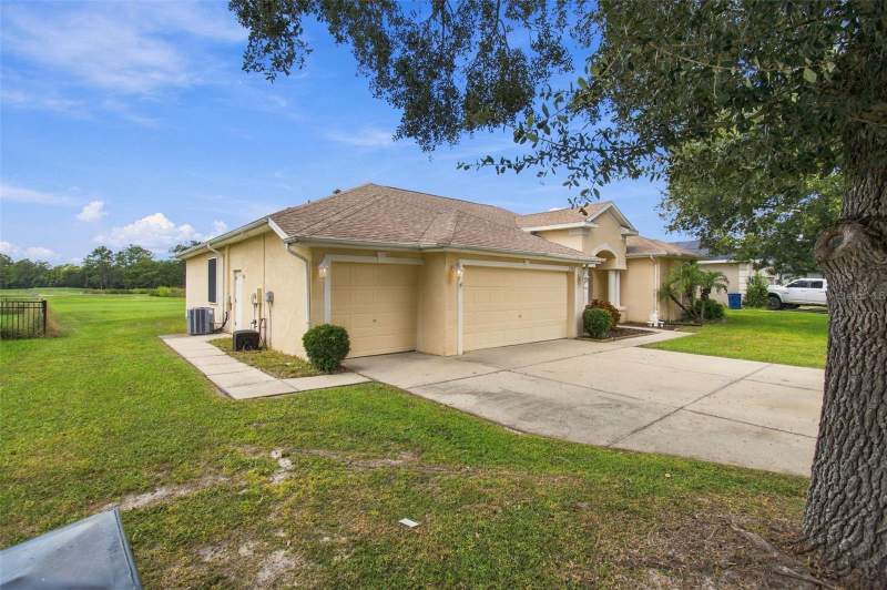 3 bedroom Single Family Residence at 2393 Old Oak Trail, Trails At Rivard Ph 1,2 & 6, Brooksville — photo 5