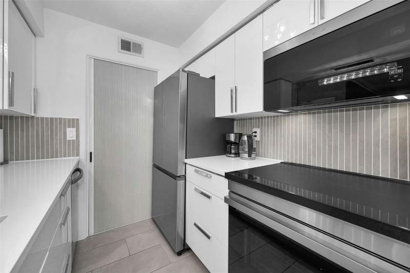 2 bedroom Condominium at 500 Belcher Road #108, Bal Harbour Condo, Largo — photo 4