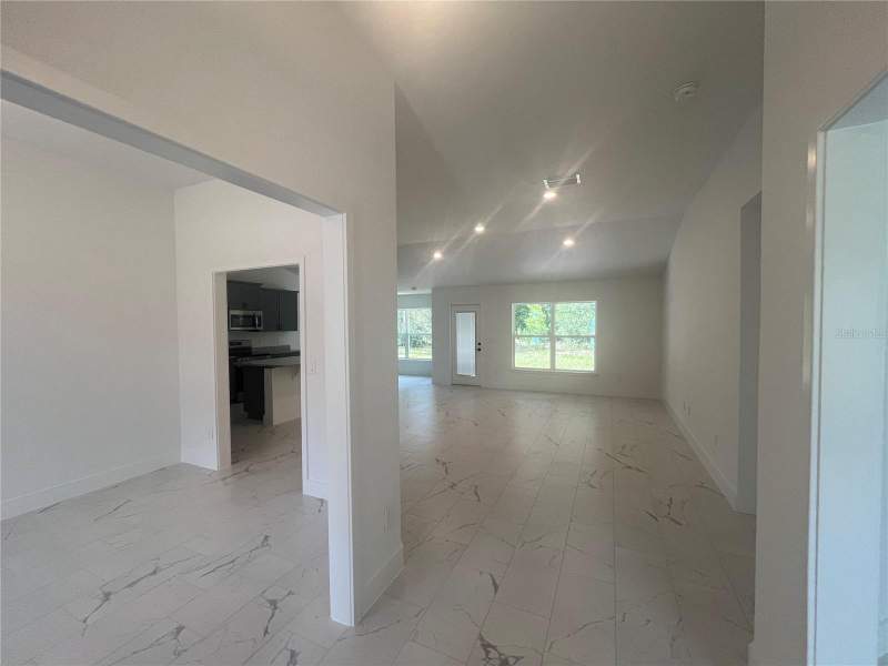 4 bedroom Single Family Residence at 16832 SE 23rd Avenue, Silver Springs Acres, Summerfield — photo 4