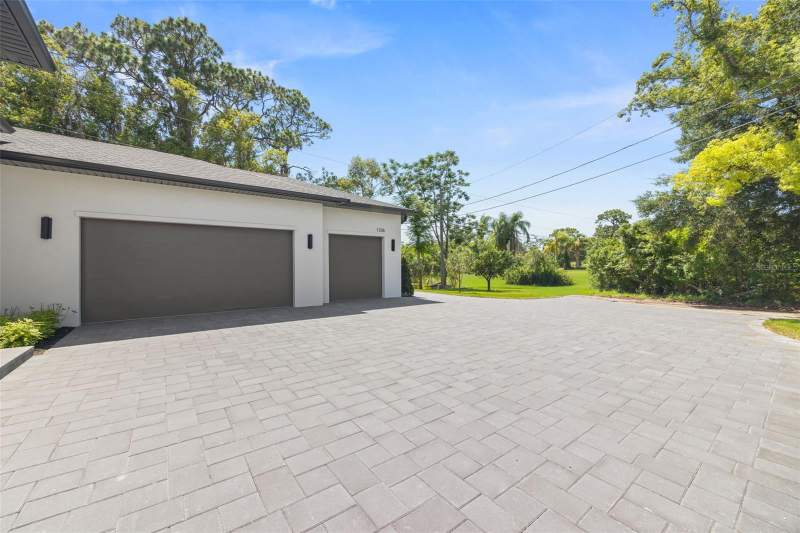 4 bedroom Single Family Residence at 1336 Hays Road, Tarpon Spgs Official Map, Tarpon Springs — photo 5