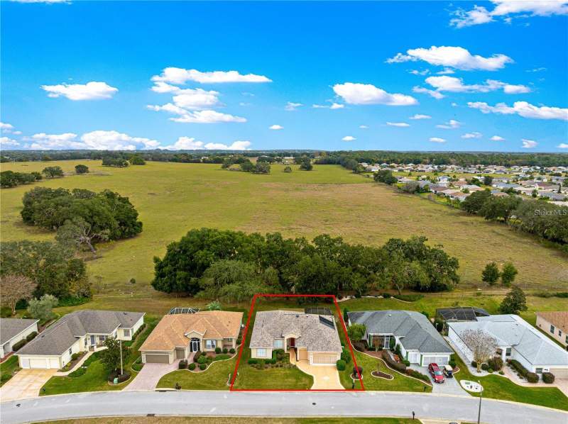 3 bedroom Single Family Residence at 17187 SE 116th Court Road, Stonecrest, Summerfield — photo 4
