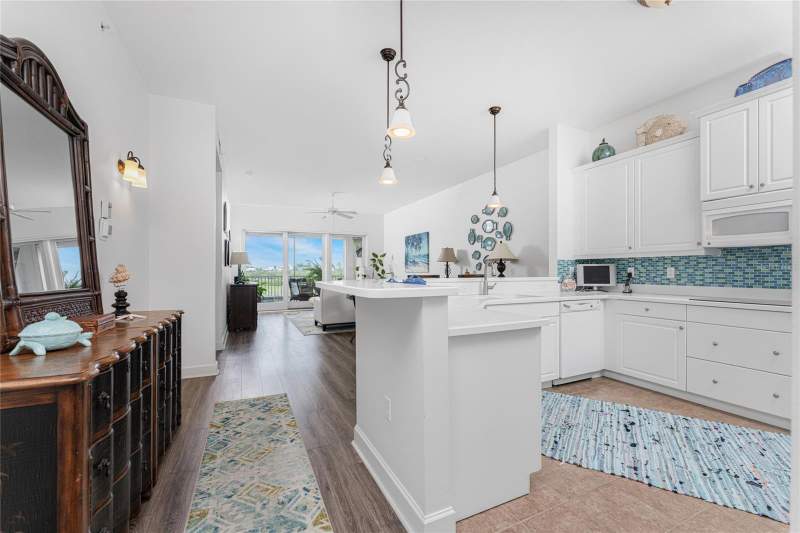 2 bedroom Condominium at 11100 Hacienda Del Mar Boulevard #202, Hacienda Del Mar, Placida — photo 5