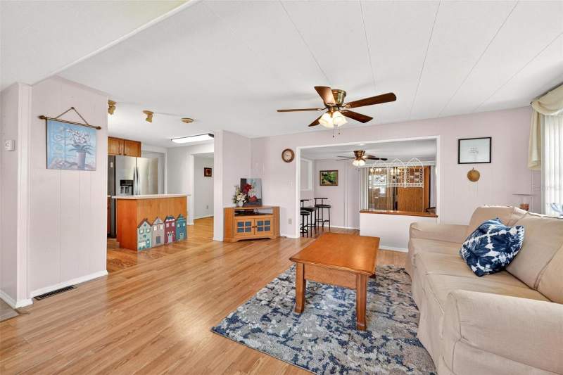 3 bedroom Mobile Home at 31643 Howard Street, Imperial Mobile Terrace Add 03, Tavares — photo 4