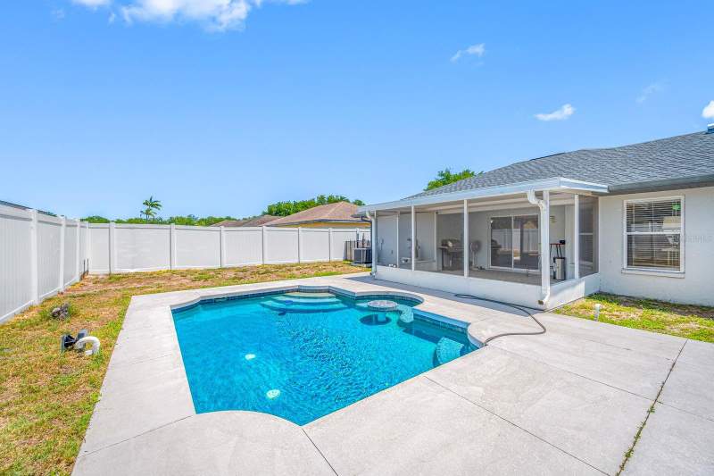 3 bedroom Single Family Residence at 2802 93rd Court, North Oaks Estates, Palmetto — photo 2
