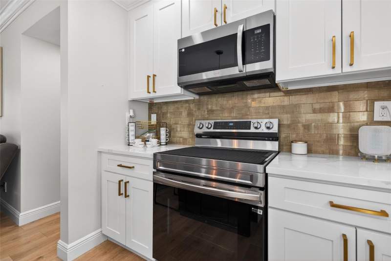 3 bedroom Single Family Residence at 4420 Pompano Drive, Lewis Island Sec 1, St Petersburg — photo 5