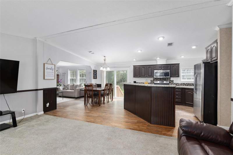4 bedroom Manufactured Home at 14785 SW 71st Avenue Road, Marion Oaks Ranches, Ocala — photo 3