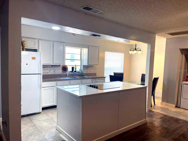 2 bedroom Single Family Residence at 5 Rosewood Drive, Crescent Estates 01, Davenport — photo 4