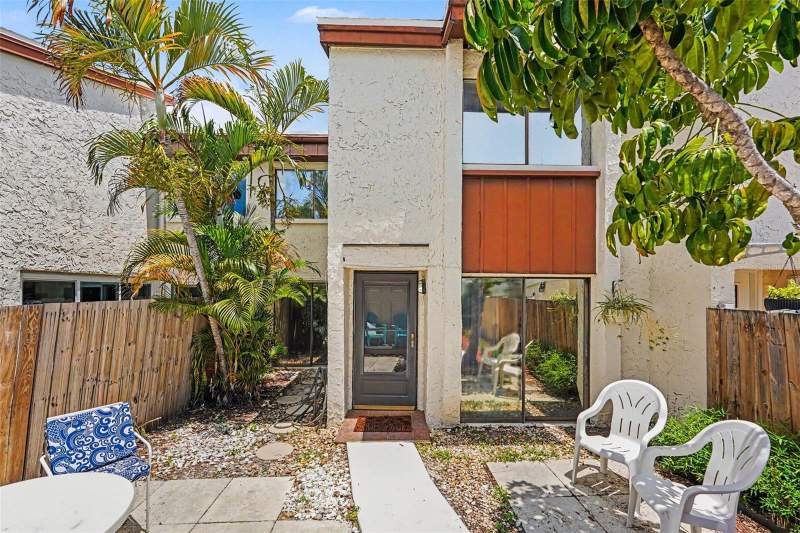 2 bedroom Townhouse at 2095 Sunset Point Road #1904, Sunset Grove Condo, Clearwater — photo 2