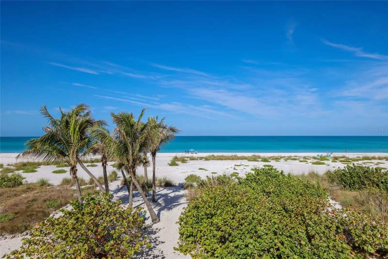 2 bedroom Townhouse at 420 Gulf Boulevard #9, Sundown Colony, Boca Grande — photo 3