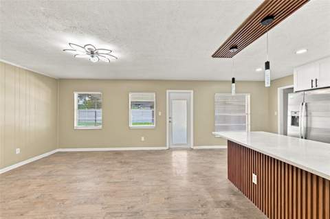 509 Clemons Road, Brandon FL - photo 7 of 43