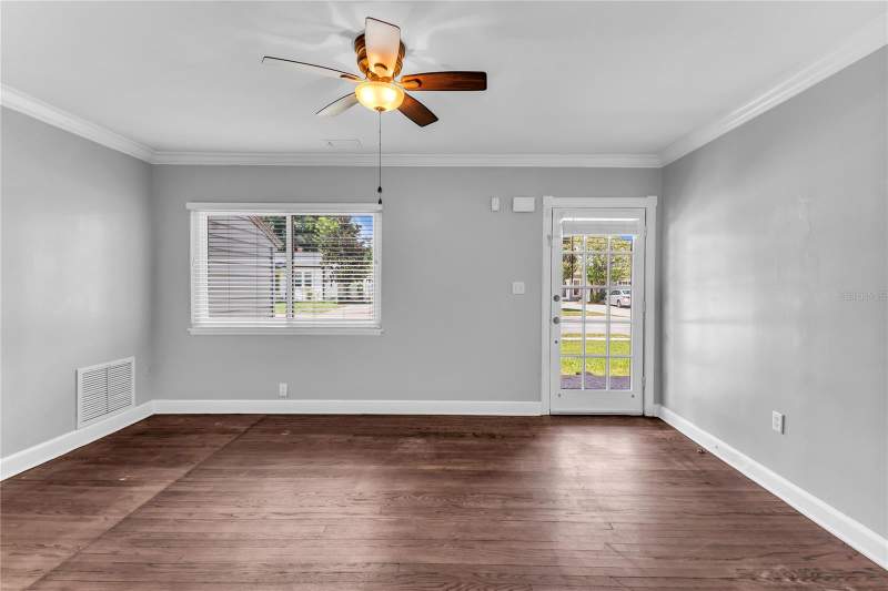 3 bedroom Single Family Residence at 220 E Grant Street, Page Sub, Orlando — photo 4