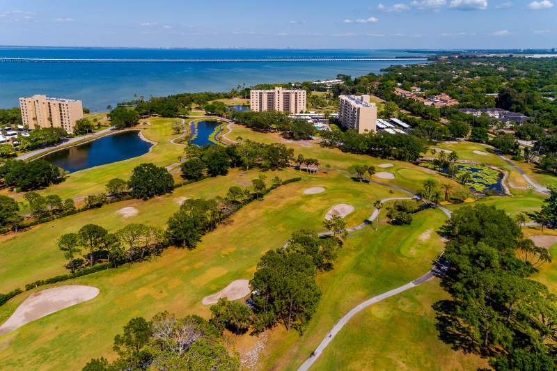 1 bedroom Condominium at 2620 Cove Cay Drive #904, Cove Cay 26-20 Village II, Clearwater — photo 3