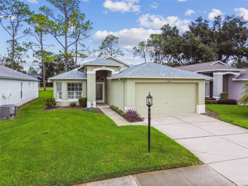 3 bedroom Single Family Residence at 11647 Wheatfield Loop, Heritage Pines Village 17, Hudson — photo 3