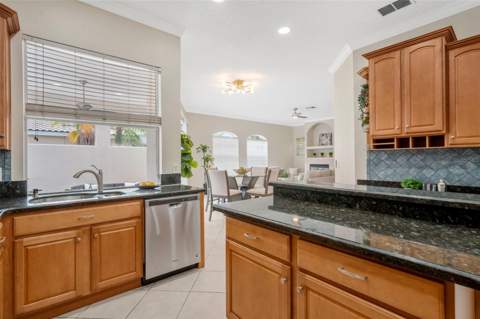 5909 Zaki Lane, Apollo Beach FL - photo 15 of 52