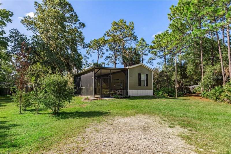 2 bedroom home at 8160-8180 W Tracy Court, Homosassa, Homosassa — photo 3