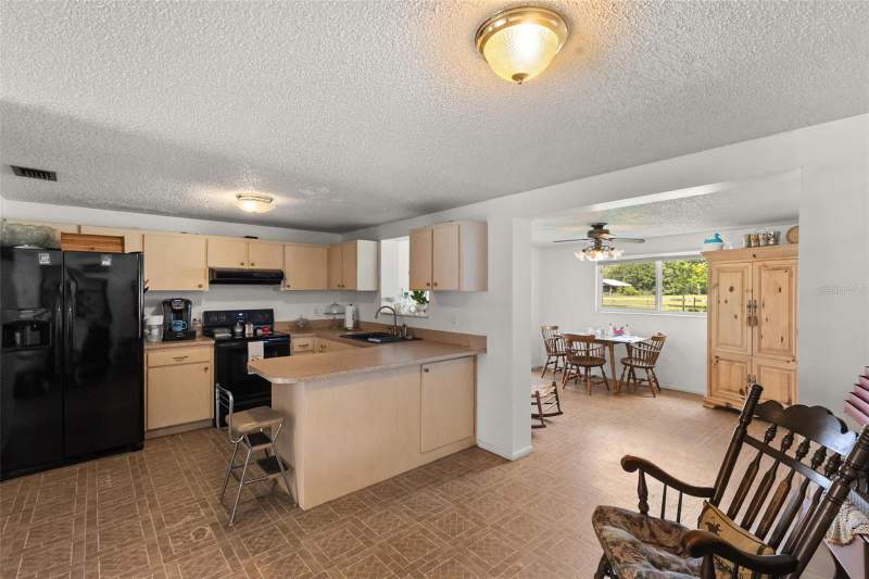 3 bedroom Single Family Residence at 12631 Hobson Simmons Road, Unplatted, Lithia — photo 5