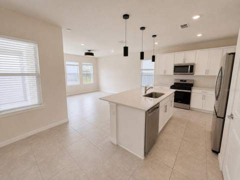 4083 Feather Tree Drive, Apopka FL - photo 9 of 33