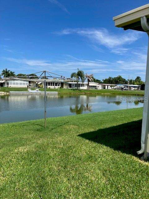 2 bedroom Manufactured Home at 3201 Brewster Drive, Tanglewood Mobile Village, Holiday — photo 2