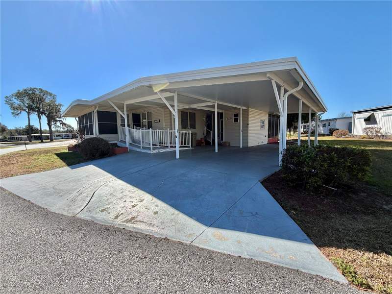 2 bedroom Mobile Home at 353 Palo Verde Drive, Hawthorne At Leesburg A Coop, Leesburg — photo 2