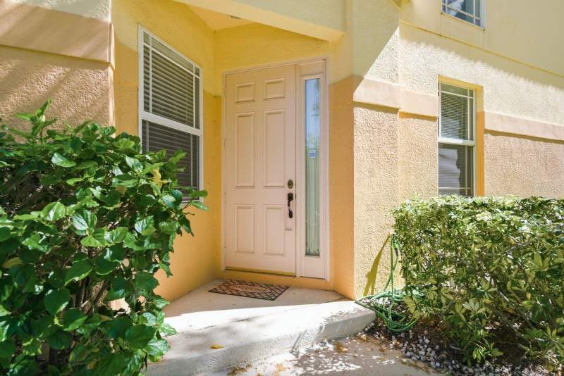 3 bedroom Townhouse at 1405 Ridge Terrace, Hidden Ridge Twnhms, Tarpon Springs — photo 2