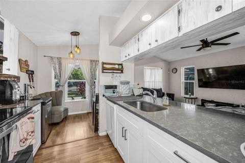 2662 Megan Court, Palm Harbor FL - photo 6 of 6